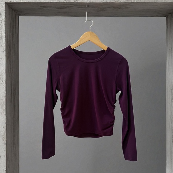 lululemon athletica Tops - Lululemon Women’s All It Takes Rouched Long Sleeve Purple Top! Size 6!
